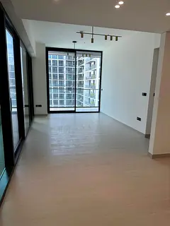 Large unit | private pool |  no commission