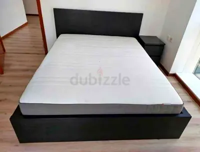 IkEA malm queen bed with IkEA mattress