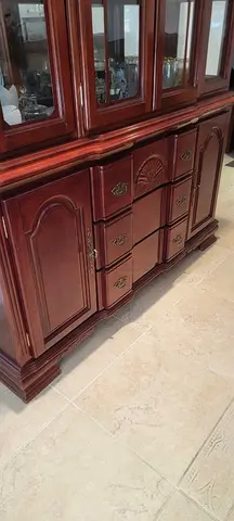 Solid Wood Glass Display Cabinet / China Cabinet - Classic Design
