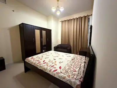 No commission Ready to move Room available for rent 2400