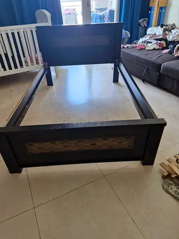 Bed frame for free
