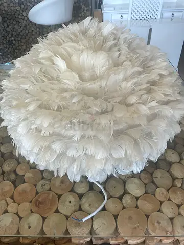 White Feather Pendant Lamp - Round Decorative Ceiling Light