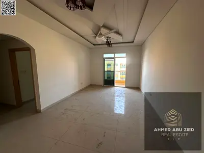 شقة للإيجار في مويهات عجمان، غرفتين نوم وصالة وحمامين