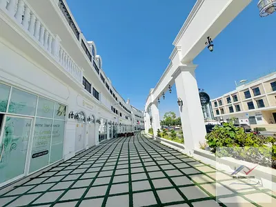 Prime Location | Luxurious building | MULTIPLE OPTIONS