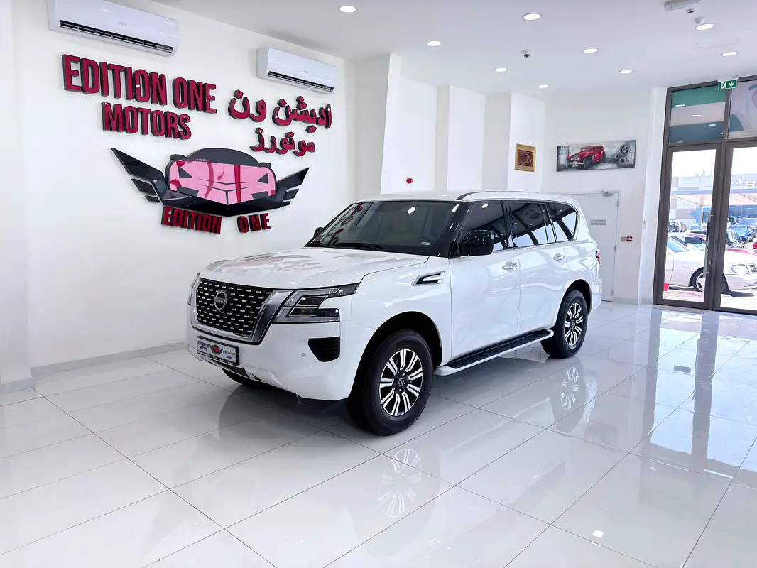 Nissan Patrol 2024 — photo 1 of 9