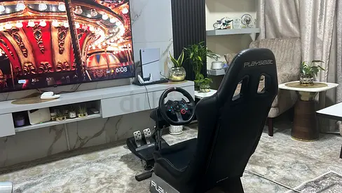 Playseat Racing Simulator with Logitech Wheel and Pedals - Ready to Use