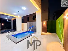 Villa with private pool, two floors and roof, located close to services, price includes registration