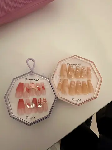 fake nails (2 sets) URGENT SALE 🚨🚨
