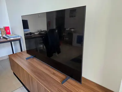 55 inch Samsung TV with really good quality