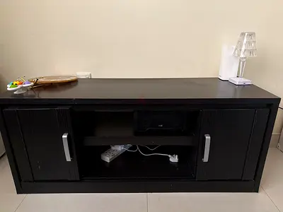 TV Table for Sale - Excellent Condition