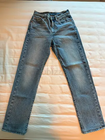 Levis 501 - Light-wash straight-leg jeans - gently used