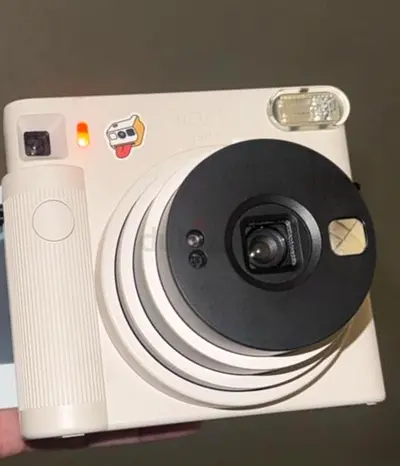Fuji Instax SQ1 Camera