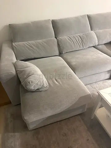 Light grey 3-seater fabric sofa in good condition