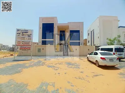 🏡 فيلا فاخرة للبيع في الزاهية – عجمان ✨ فرصة استثنائية لامتلاك فيلا راقية بمساحات كبيرة وتصميم فاخر، في موقع استراتيجي بمنطقة عجمان – الزاهية، مع سهو