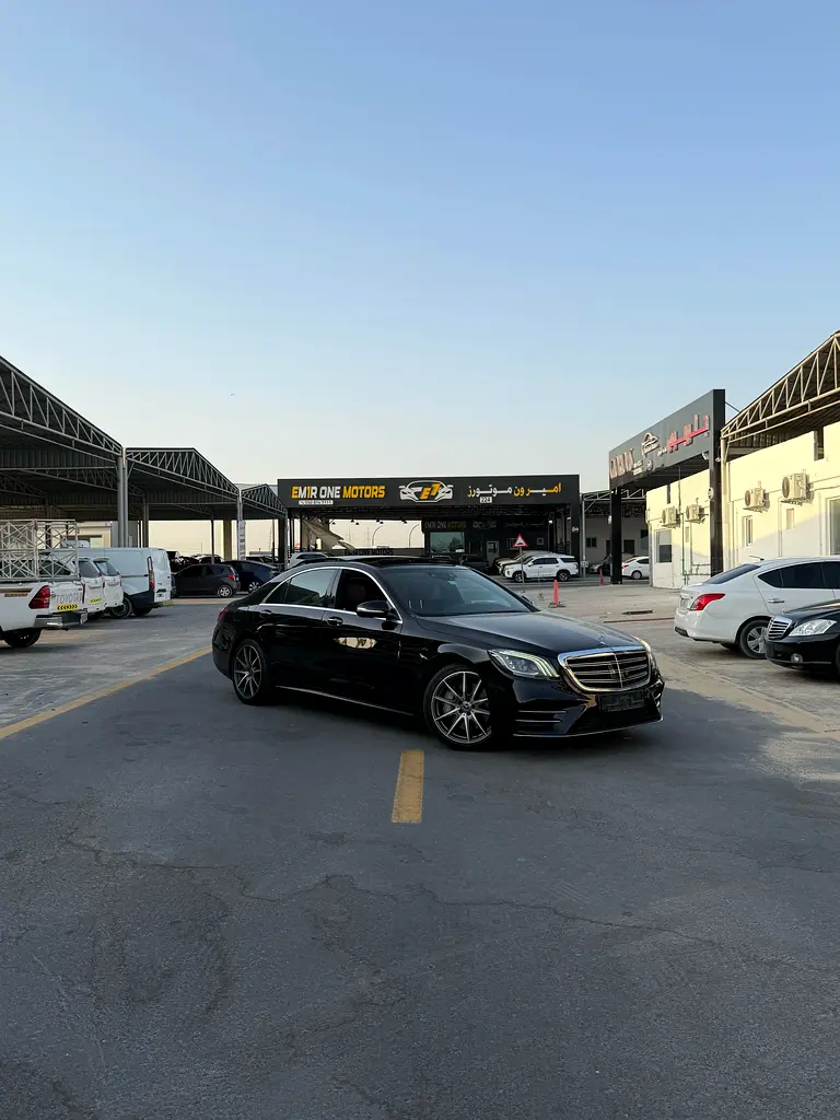 Mercedes-Benz S-Class 2018 — photo 1 of 8