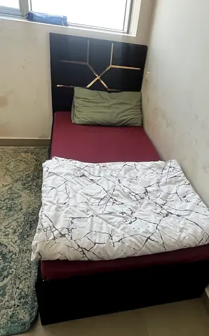 Single Bed with Headboard and mattress Good Condition