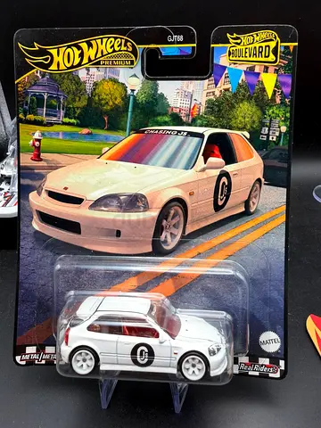 Hot Wheels Premium Boulevard White Honda Civic EK (Real Riders) - Sealed