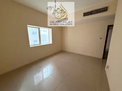 للإيجار في الشارقة – النهدة | شقة غرفتين وصالة مع إطلالة بانوراما و2 حمام | الدفع على 4 أو 6 دفعات | شقة عائلية بمساحات ممتازة وموقع حيوي قريب من دبي