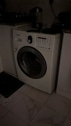 Front-load washing machine in good working condition
