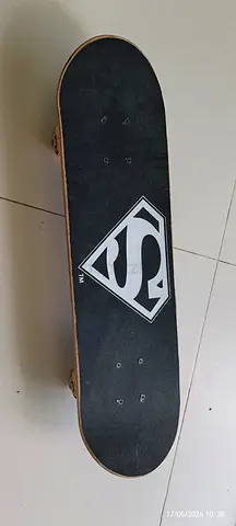 Skateboard 28inch with Superman logo