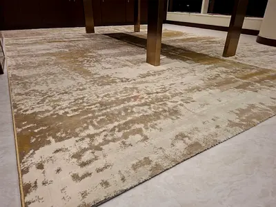 Modern beige abstract area rug - excellent condition