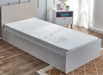 Free bed 190 x 90 light use