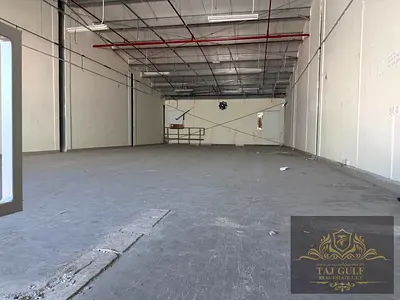 Al Quoz warehouse for rent with sprinkler system, washroom & pantry – available now