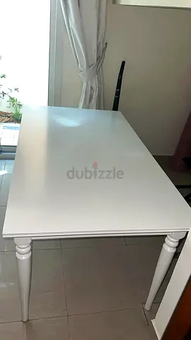 White Wooden Dining/Table - 8-10 Seater, very Good Condition