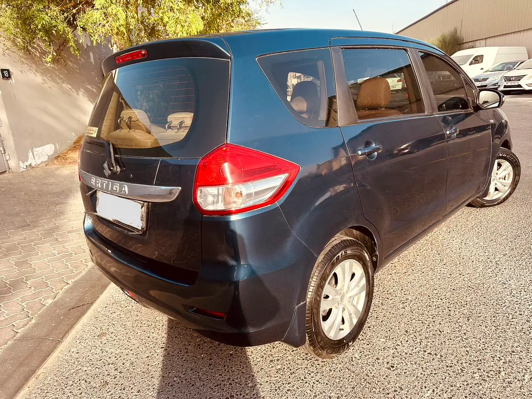 Suzuki Ertiga 2017 — photo 1 of 15