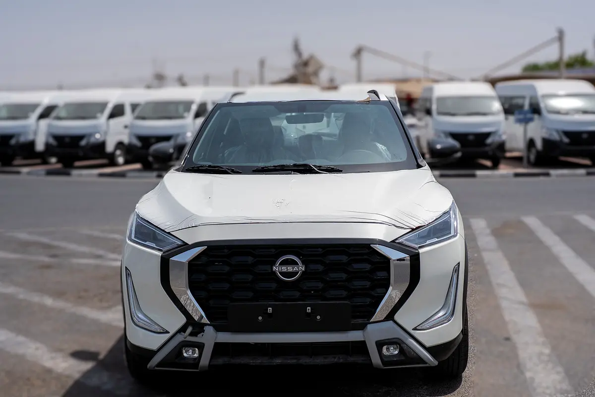 Nissan Magnite 2025 — photo 1 of 18