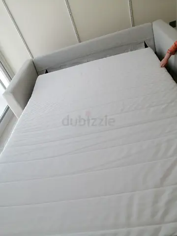 2-seater sofa bed in good condition