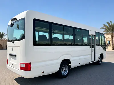 2025 Toyota COASTER — фото 13