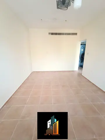 2bhk marija near jubil bus stop neat and clean family building central AC spacious room cheap rant