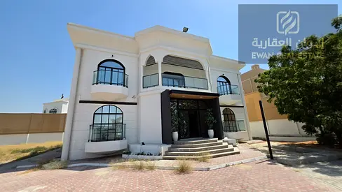 للبيع فيلا مميزة في منطقة الحميدية