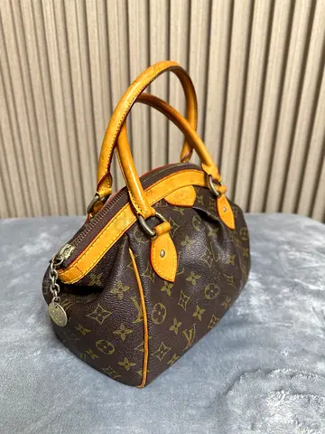 Preloved Louis Vuitton Style Tivoli in PM size
