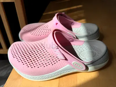Light Pink Comfort Clogs (size 39) - gently used. Pick up from JVC