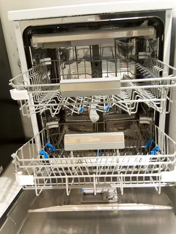 Brand new Midea Dishwasher for sale