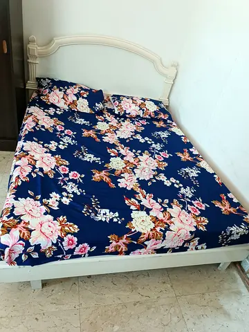 Double bed frame