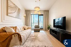 Upgraded | Fully Furnished | Spacious Layout