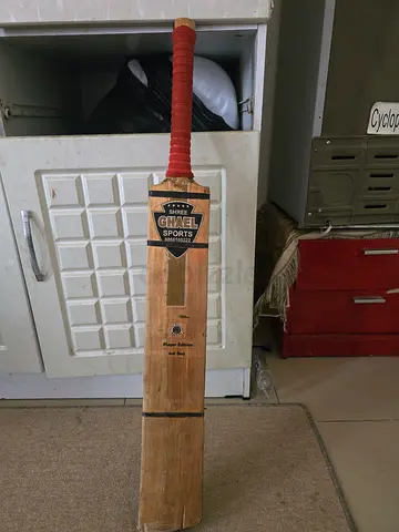 Genuine wooden cricket bat - used, good for practice