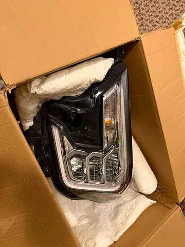GMC terrain 2022 Denali head lights