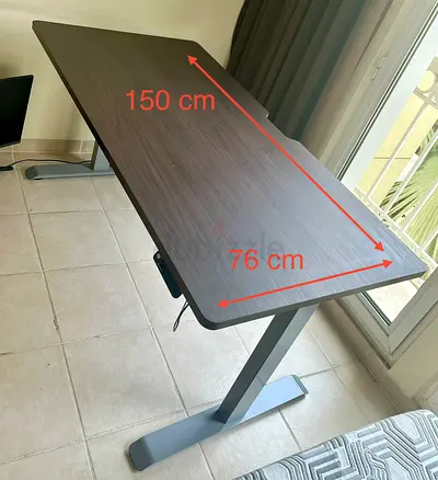 Electric Height Adjustable Standing Desk - 150 x 76 cm, Dark Wood Top