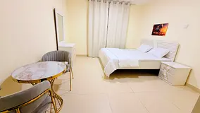 Premium Middle Room available for rent