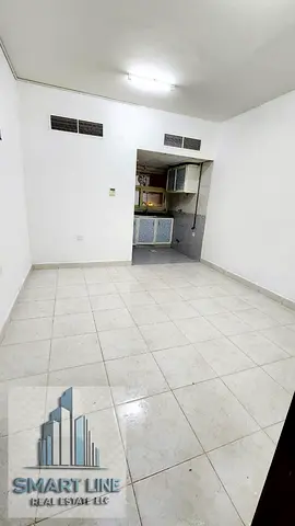 Studio Apartment//Close Kitchen// CentralAC//Just 18k// Close to King faisal road Qasimia