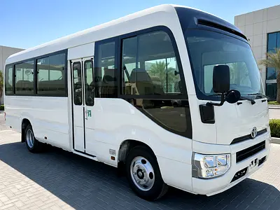 2025 Toyota COASTER — фото 3