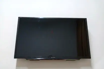 Sony Bravia 32-inch LED Smart TV with Packing