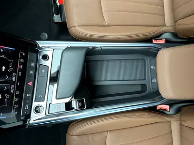 صورة 11 لـ 2024 AUDI Q8 E-TRON