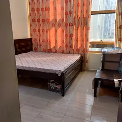 Room for rent saperet wash room.