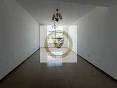 Free parking, 2 master bedrooms. Prime vibrant location near cafes, shops, malls, pharmacies, and cl