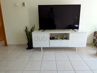 IKEA BESTÅ TV Table / Media Unit – White (160 cm)